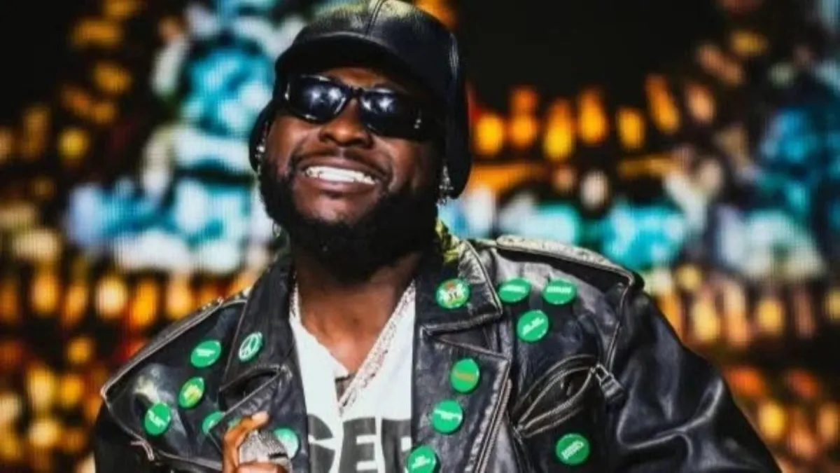 Davido challenges Nigerian politicians after Peter Obi explains his wealth